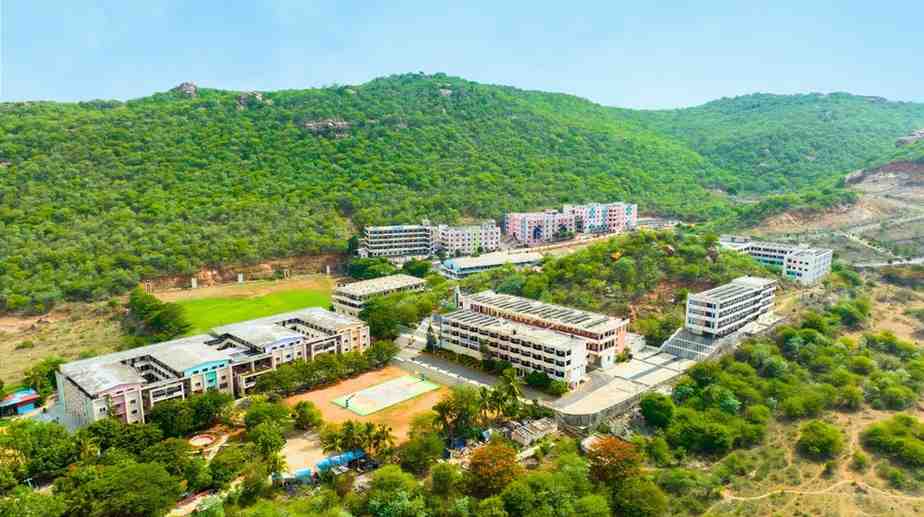 SMR University